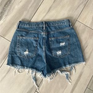 Forever 21 ripped jean shorts size 31